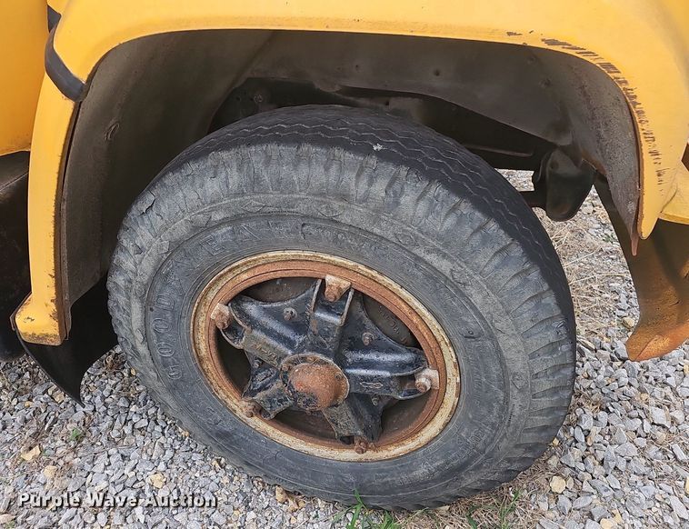 image for item OG9417 1981 Chevrolet C70  dump truck