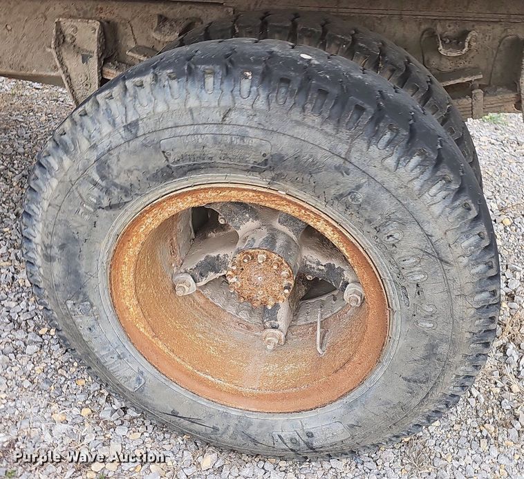 image for item OG9417 1981 Chevrolet C70  dump truck