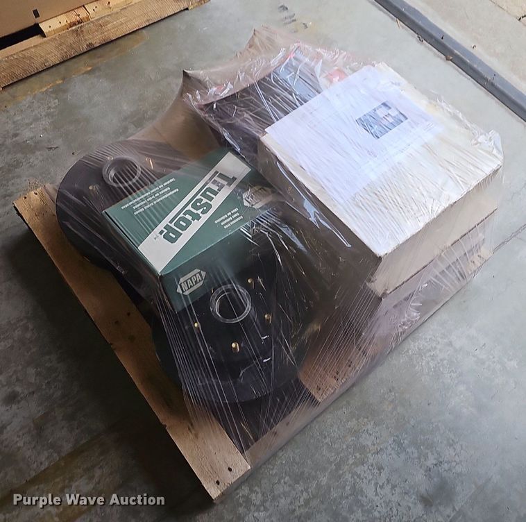 image for item OG9426 (3) pallets of automotive parts