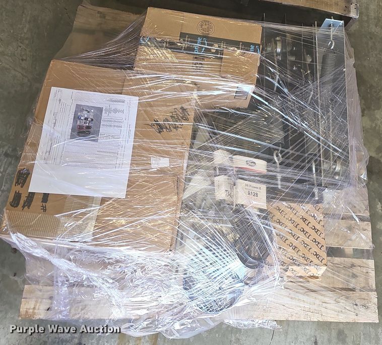 image for item OG9426 (3) pallets of automotive parts