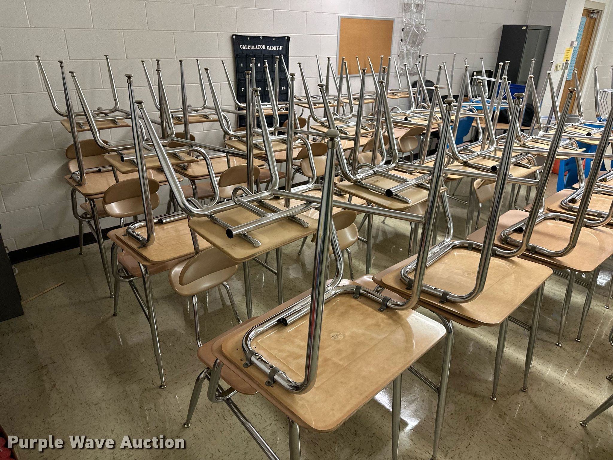 Approximately 80 school desks in McLouth, KS Item OF9070 sold