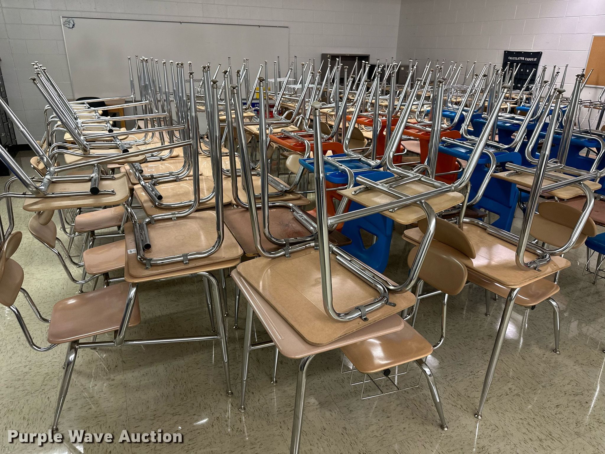Approximately 80 school desks in McLouth, KS Item OF9070 sold