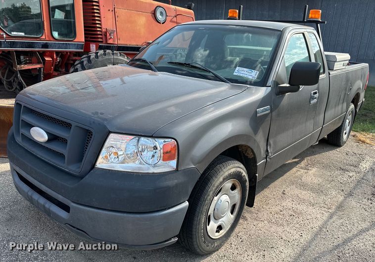 image for item DG5385 2007 Ford F150 XL  pickup truck