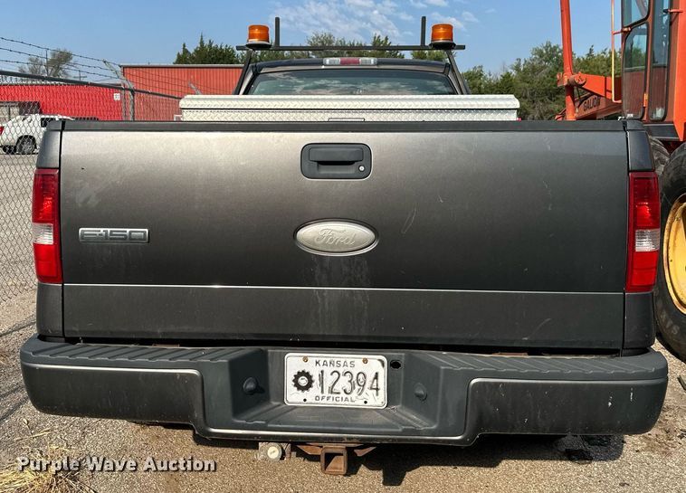 image for item DG5385 2007 Ford F150 XL  pickup truck