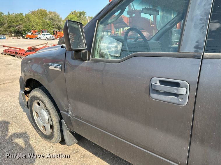 image for item DG5385 2007 Ford F150 XL  pickup truck