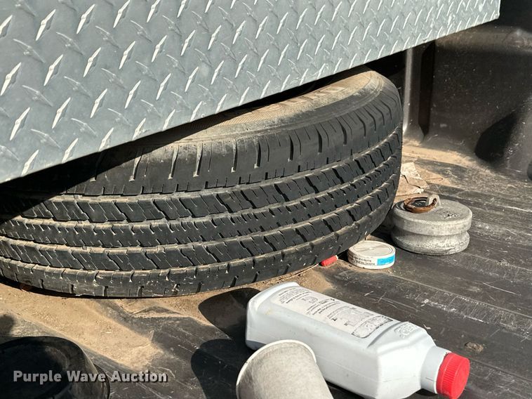 image for item DG5385 2007 Ford F150 XL  pickup truck