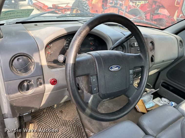 image for item DG5385 2007 Ford F150 XL  pickup truck