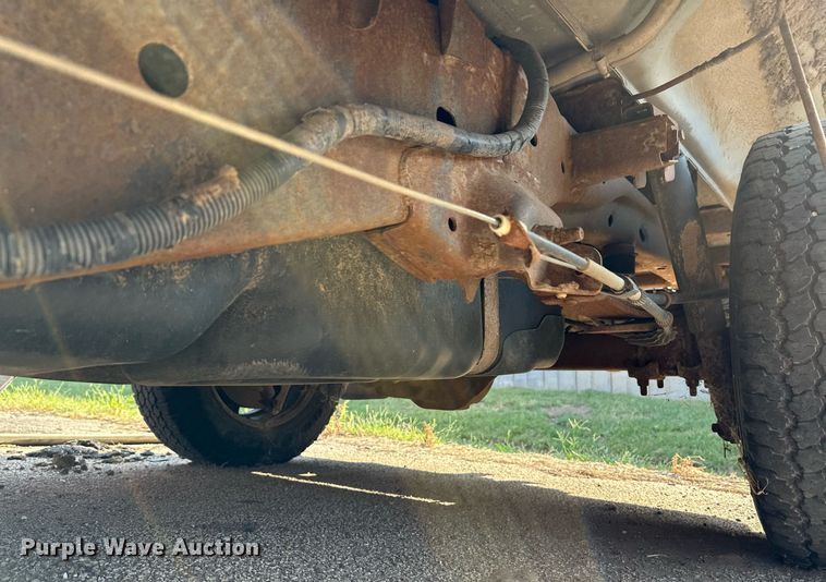 image for item DG5385 2007 Ford F150 XL  pickup truck