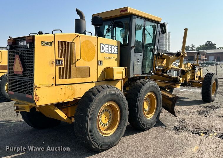 image for item DJ6187 2002 John Deere 770CH  motor grader