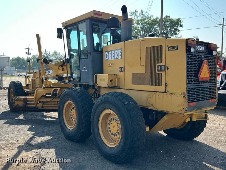 image for item DJ6187 2002 John Deere 770CH  motor grader