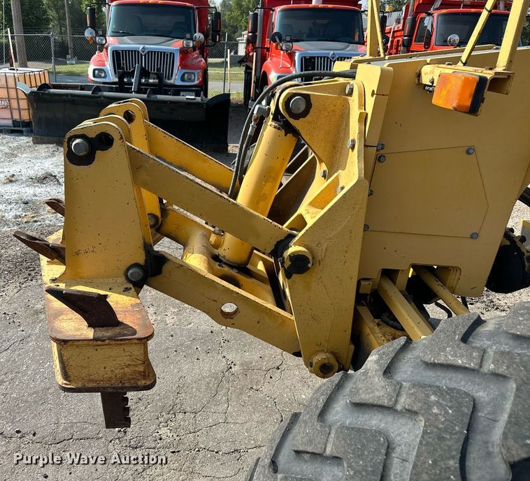 image for item DJ6187 2002 John Deere 770CH  motor grader