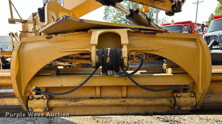 image for item DJ6187 2002 John Deere 770CH  motor grader