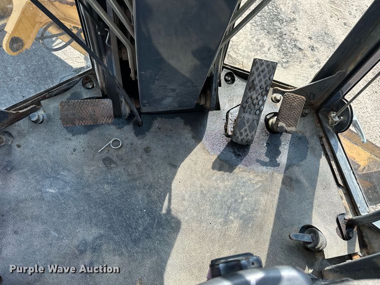 image for item DJ6187 2002 John Deere 770CH  motor grader