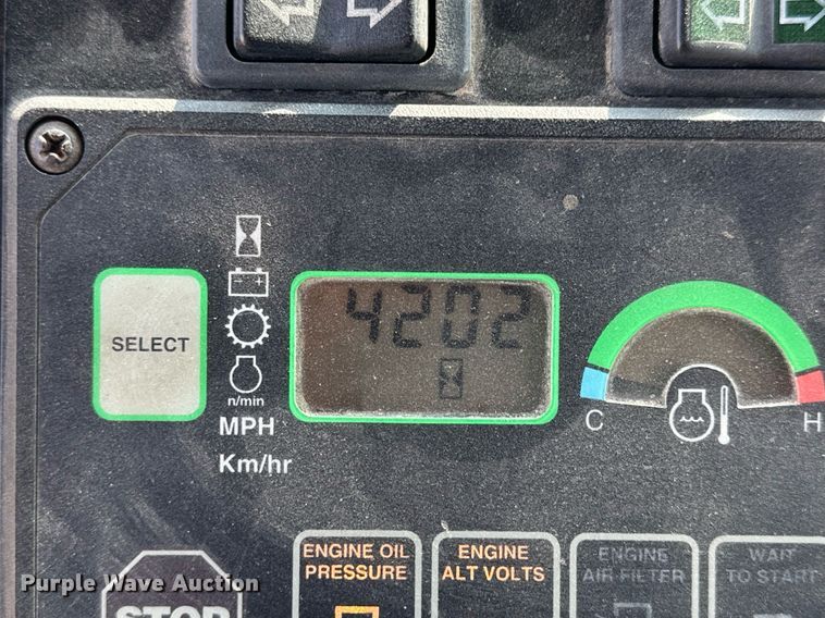 image for item DJ6187 2002 John Deere 770CH  motor grader