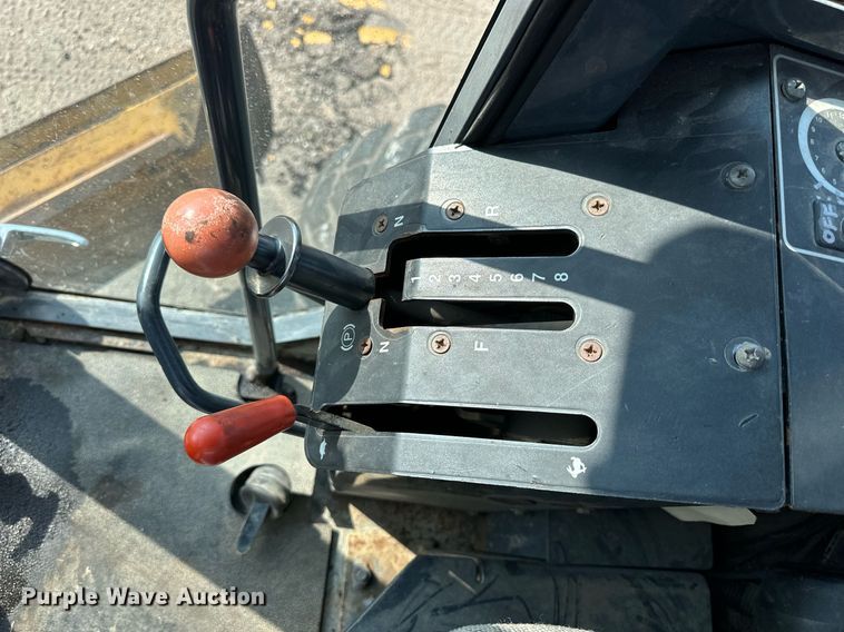 image for item DJ6187 2002 John Deere 770CH  motor grader