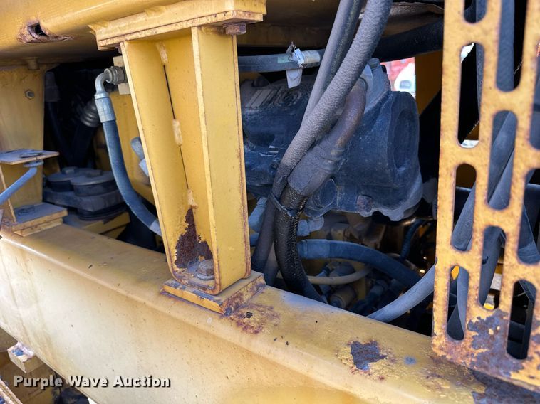 image for item DJ6187 2002 John Deere 770CH  motor grader