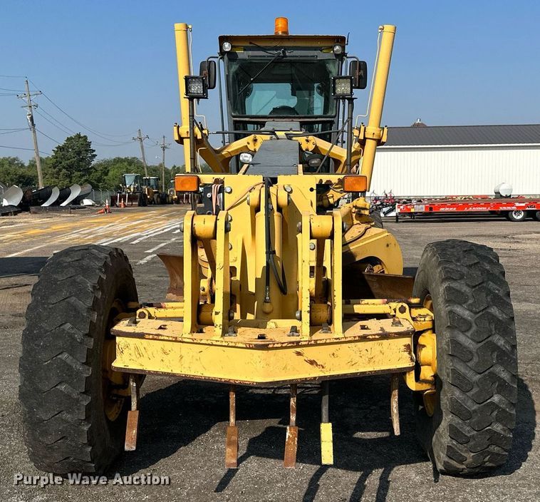 image for item DJ6188 2002 John Deere 770CH  motor grader