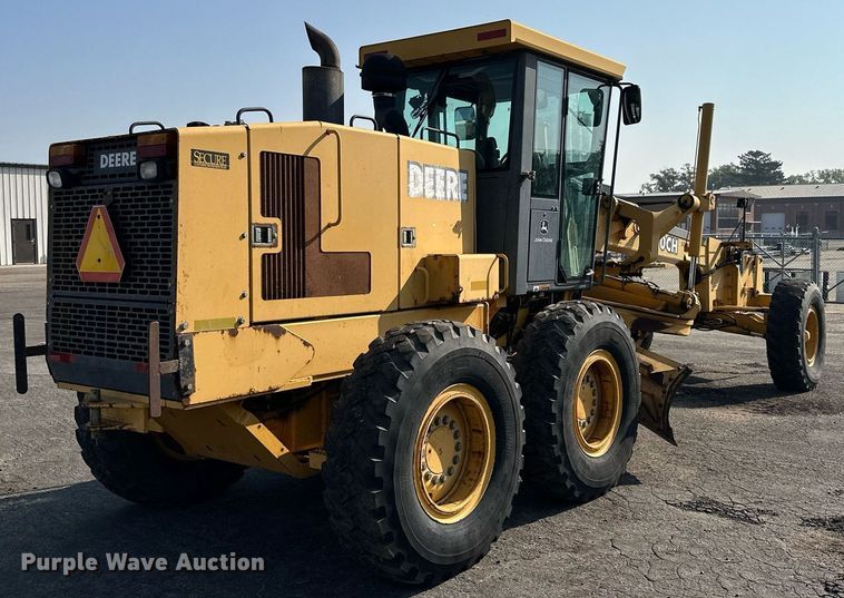 image for item DJ6188 2002 John Deere 770CH  motor grader