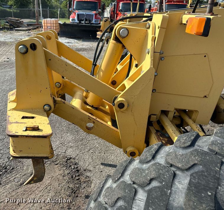 image for item DJ6188 2002 John Deere 770CH  motor grader