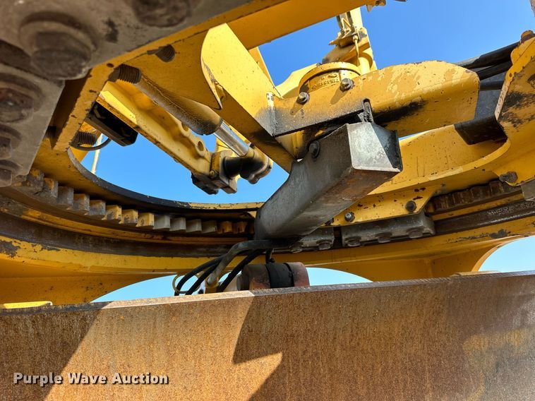 image for item DJ6188 2002 John Deere 770CH  motor grader