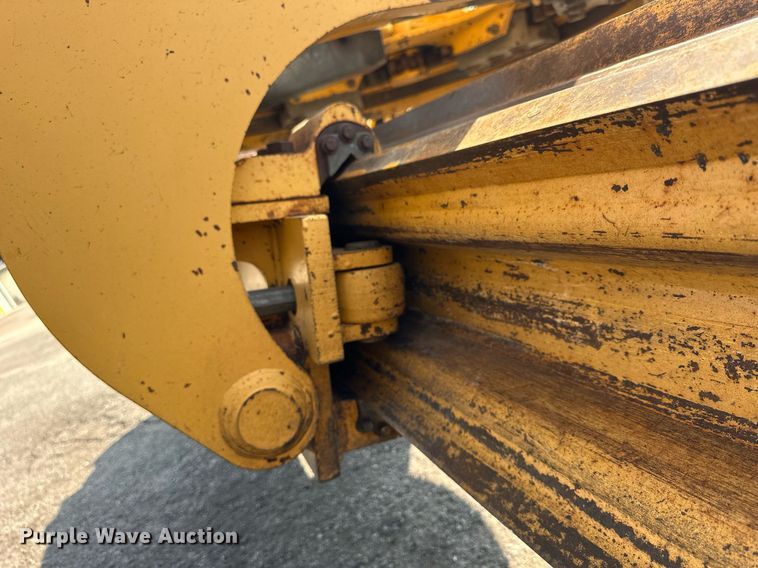 image for item DJ6188 2002 John Deere 770CH  motor grader