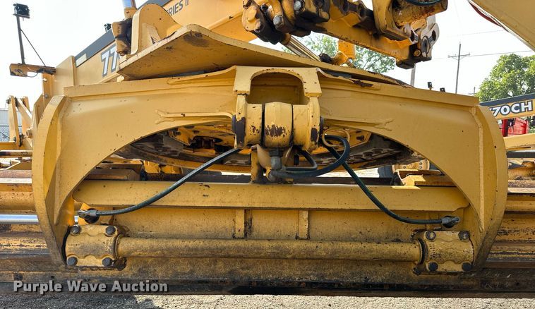 image for item DJ6188 2002 John Deere 770CH  motor grader