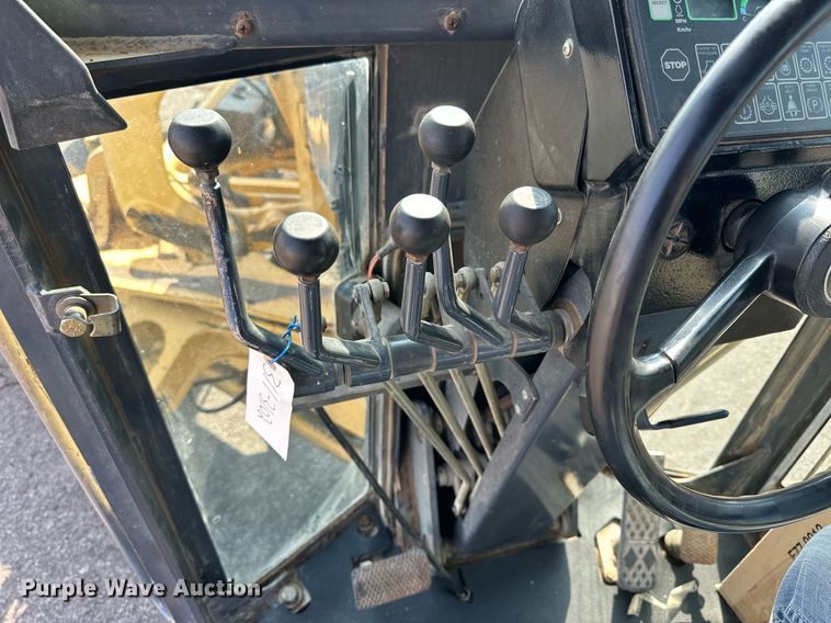 image for item DJ6188 2002 John Deere 770CH  motor grader