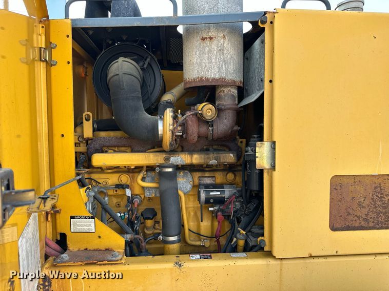 image for item DJ6188 2002 John Deere 770CH  motor grader