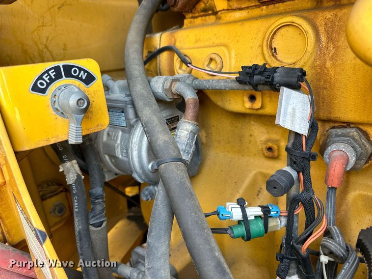 image for item DJ6188 2002 John Deere 770CH  motor grader