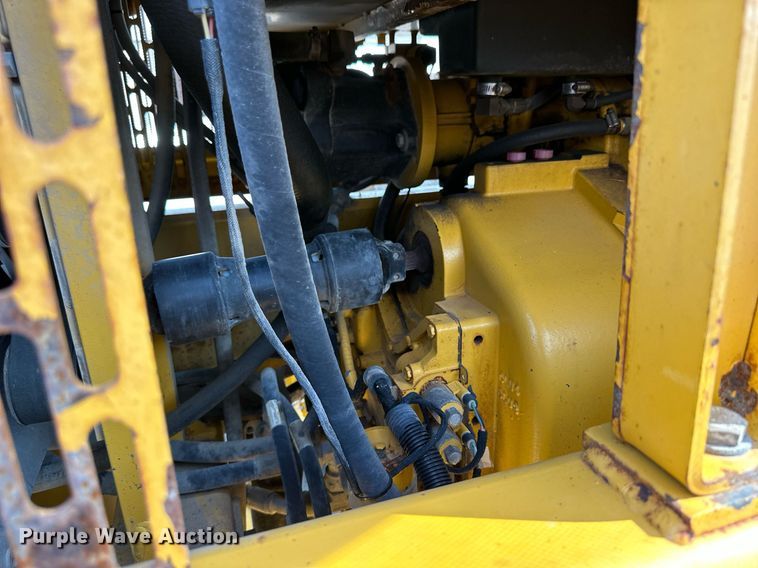 image for item DJ6188 2002 John Deere 770CH  motor grader