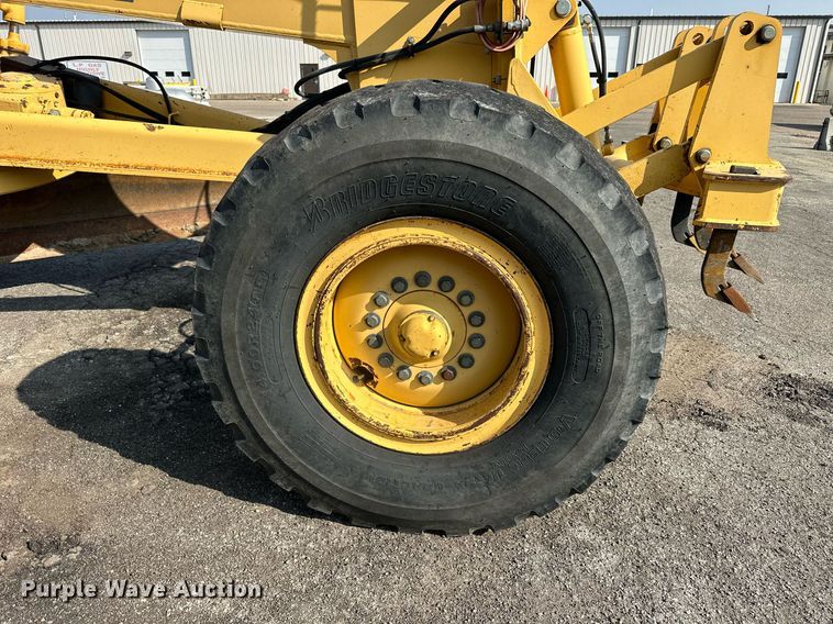 image for item DJ6188 2002 John Deere 770CH  motor grader