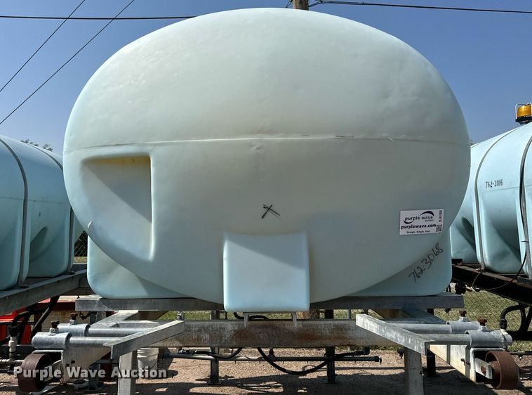 image for item DJ6189 1998 Force America  anti-ice poly tank