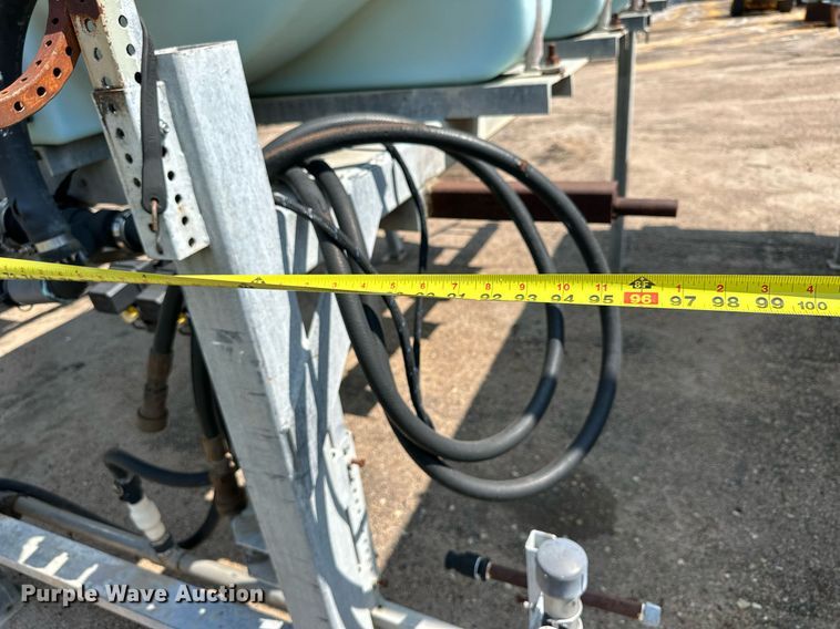 image for item DJ6189 1998 Force America  anti-ice poly tank