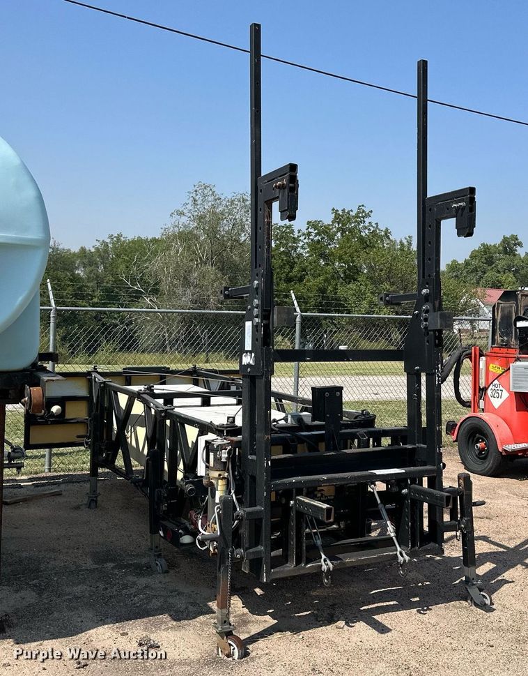 image for item DJ6191 2003 Trinity Safe-Stop TMA 100K  crash attenuator