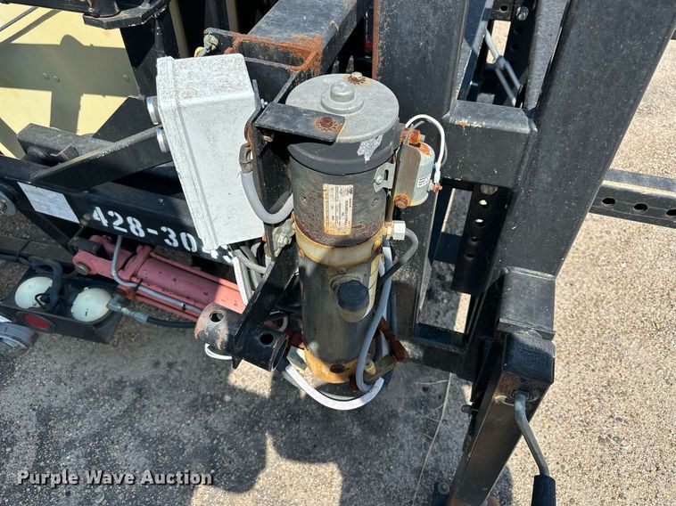 image for item DJ6191 2003 Trinity Safe-Stop TMA 100K  crash attenuator