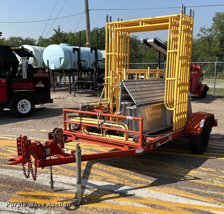 image for item DJ6194 1982 Supreme  utility trailer with scaffolding