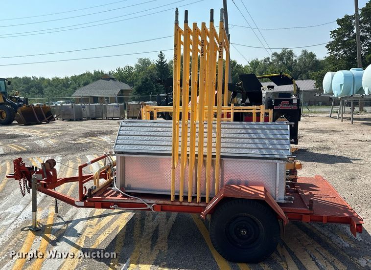 image for item DJ6194 1982 Supreme  utility trailer with scaffolding