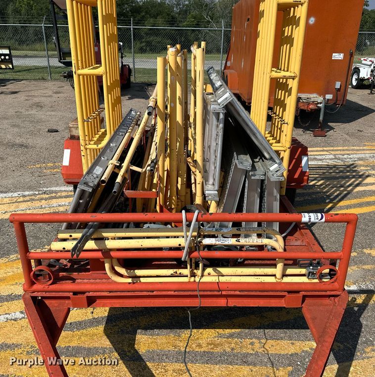 image for item DJ6194 1982 Supreme  utility trailer with scaffolding