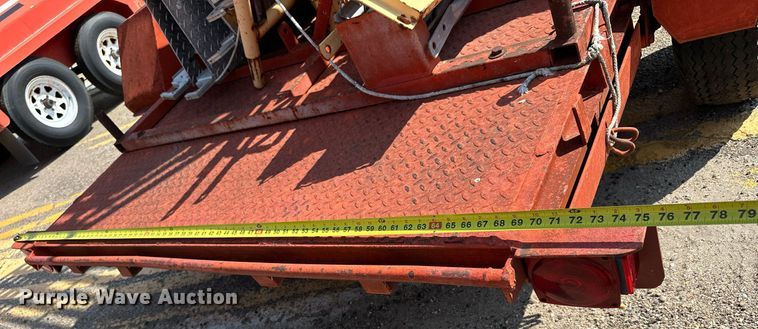 image for item DJ6194 1982 Supreme  utility trailer with scaffolding