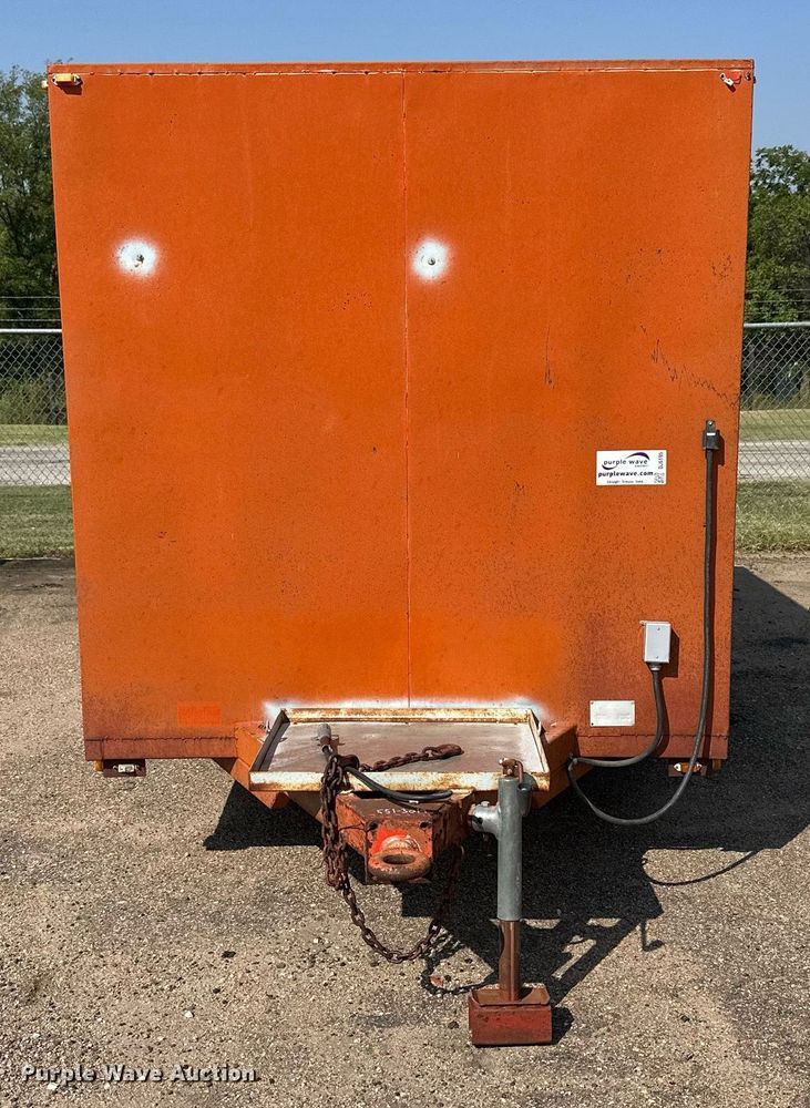 image for item DJ6195 1979 Gades 25412  enclosed cargo trailer