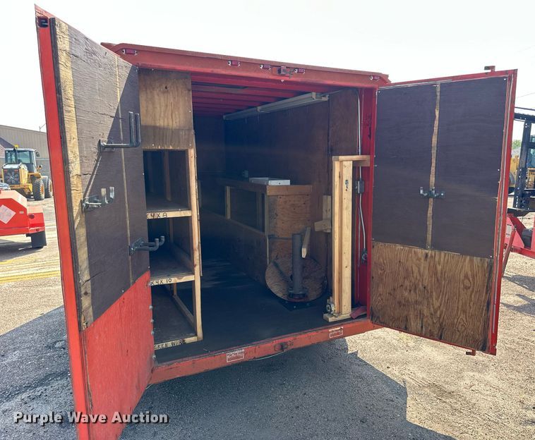 image for item DJ6195 1979 Gades 25412  enclosed cargo trailer