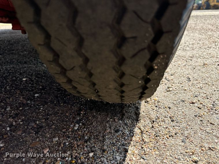 image for item DJ6195 1979 Gades 25412  enclosed cargo trailer