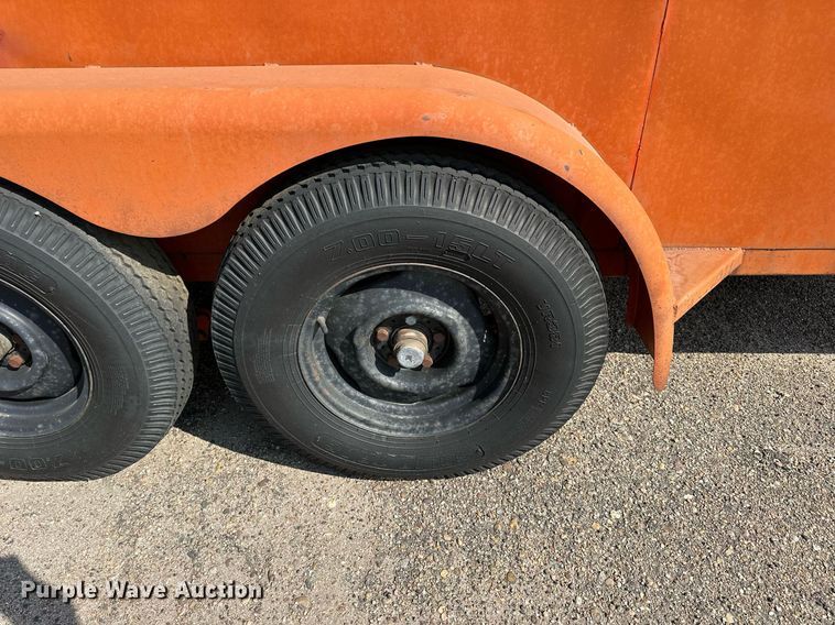 image for item DJ6195 1979 Gades 25412  enclosed cargo trailer