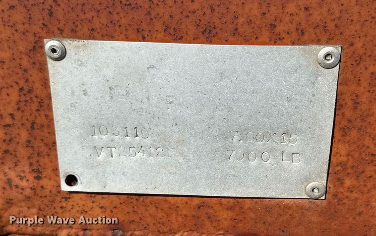 image for item DJ6195 1979 Gades 25412  enclosed cargo trailer