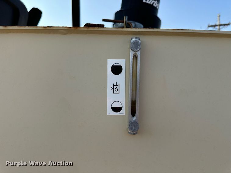 image for item DJ6198 2005 Ingersoll Rand PT-125R  pneumatic roller