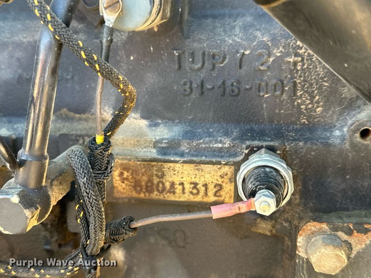 image for item DJ6198 2005 Ingersoll Rand PT-125R  pneumatic roller