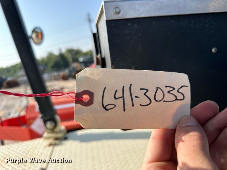 image for item DJ6198 2005 Ingersoll Rand PT-125R  pneumatic roller