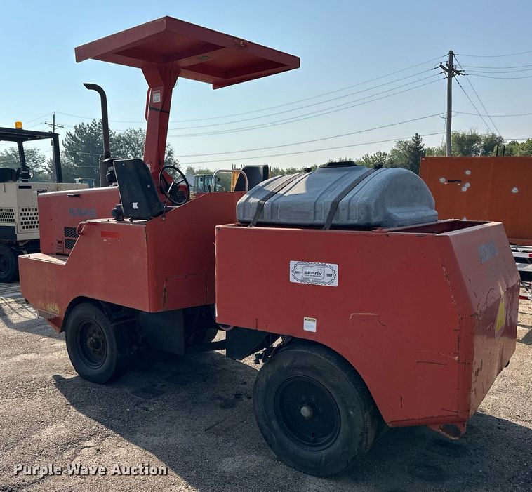 image for item DJ6199 1997 Bomag BW11RH  pneumatic roller