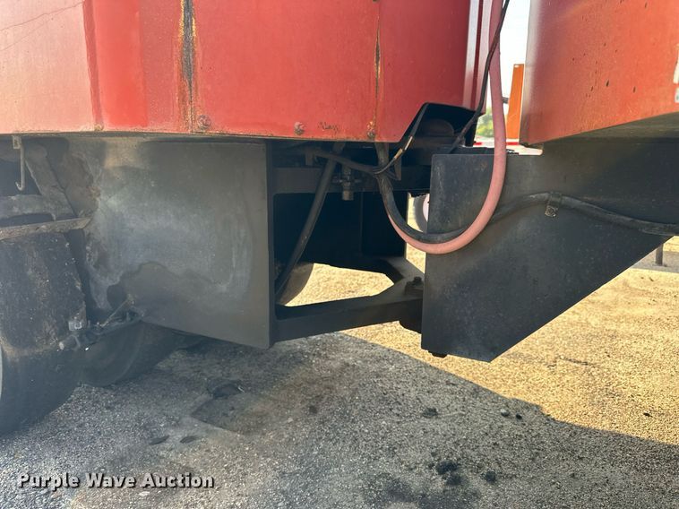 image for item DJ6199 1997 Bomag BW11RH  pneumatic roller