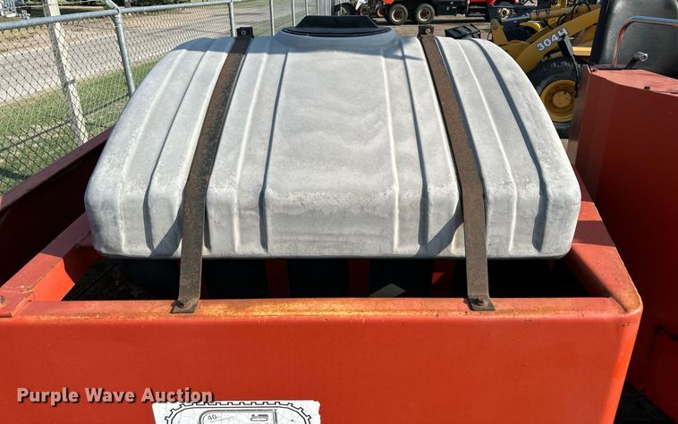 image for item DJ6199 1997 Bomag BW11RH  pneumatic roller